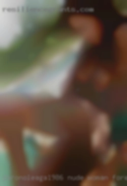 Daronoleaga1986 nude woman forest