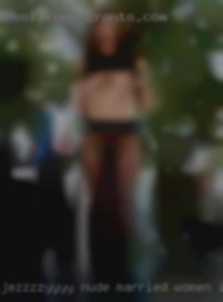 Jezzzzyyyy nude married women in bed room