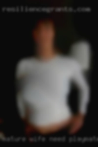 mature wife need playmate