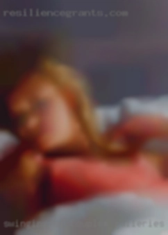 swinging bi couples galleries